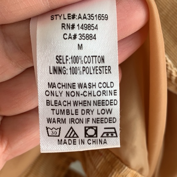 Light weight corduroy jacket size m - Picture 4 of 4